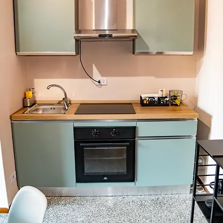 Amas Loft Station Apartment